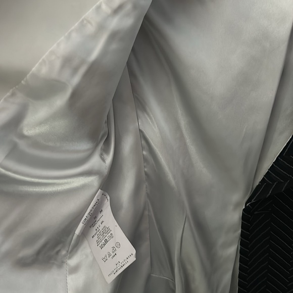 Armani blazer and skirt - Picture 3 of 7